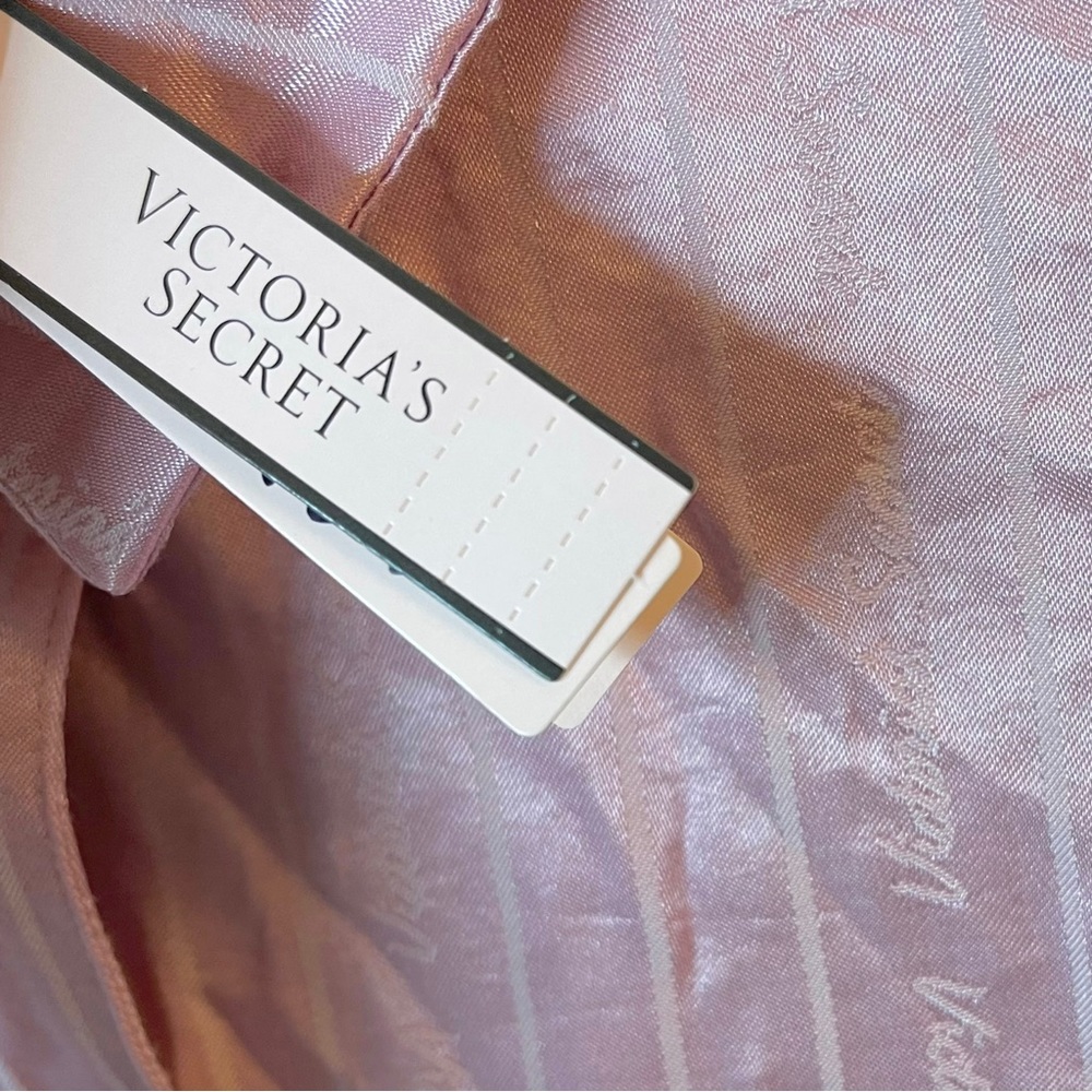 Victorias Secret Pajama Shirt Women’s Medium Pink Striped Button Up Silky top - Picture 5 of 9